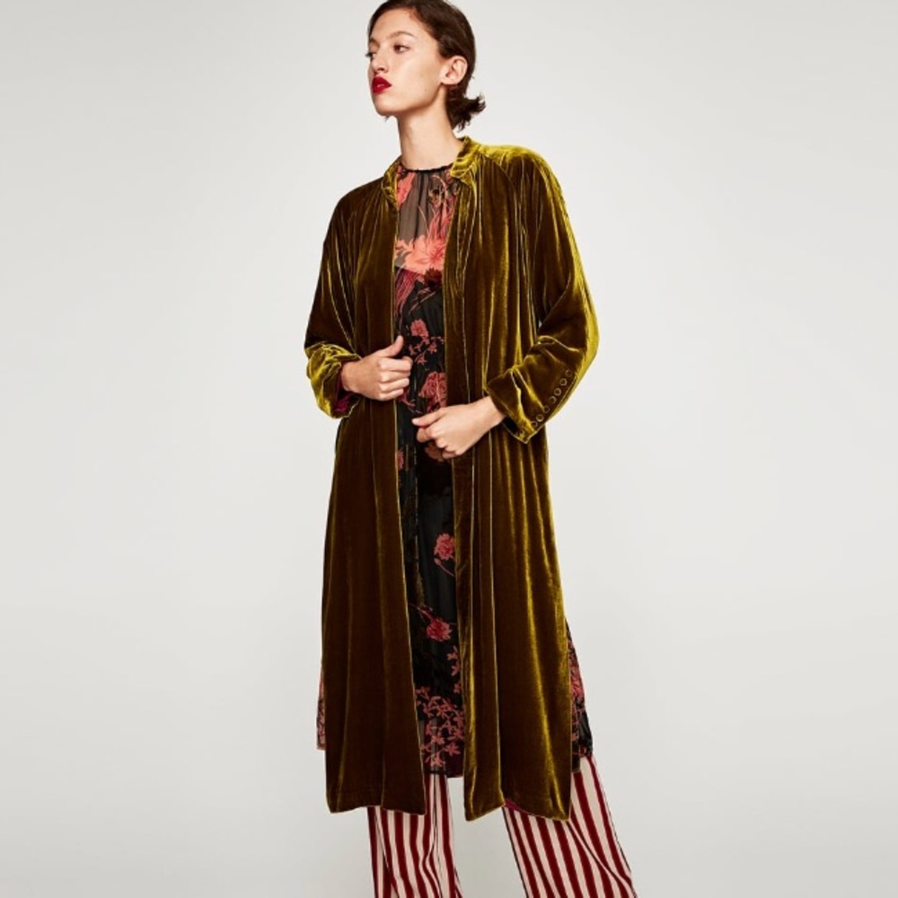 NWT ZARA LONG SILK VELVET KIMONO SZ XS
